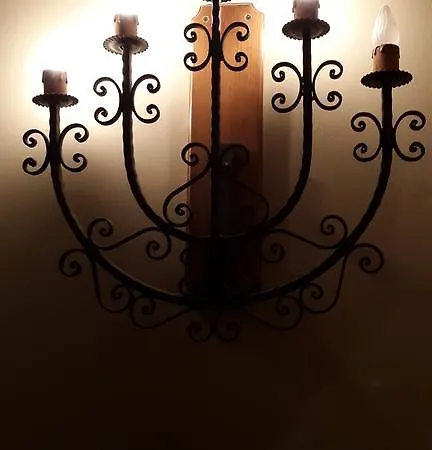 Medievo Affittacamere 2*