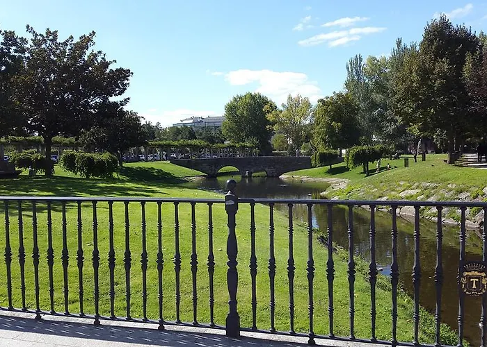 Medievo מונפורט דה למוס