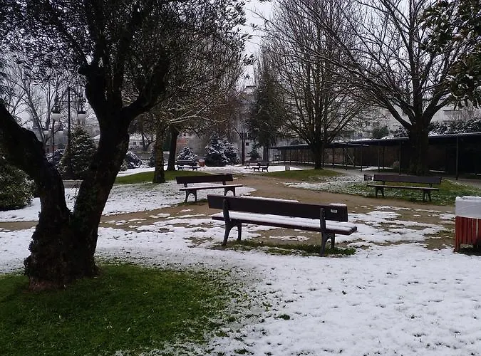 Medievo בית הארחה מונפורט דה למוס